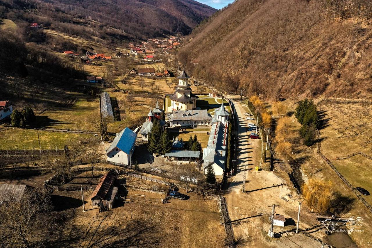 Casa Micutu Si Lya Villa Strungari Exterior foto