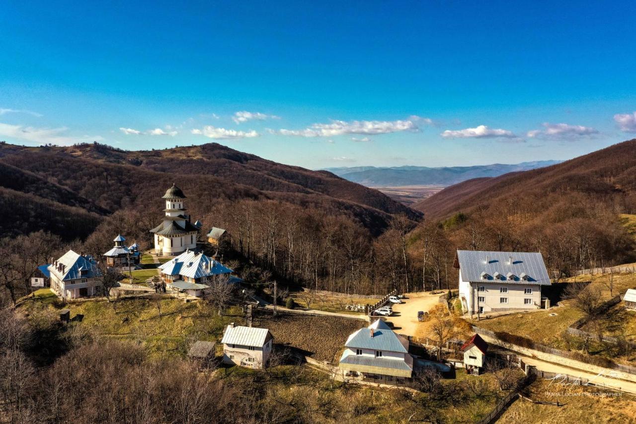 Casa Micutu Si Lya Villa Strungari Exterior foto